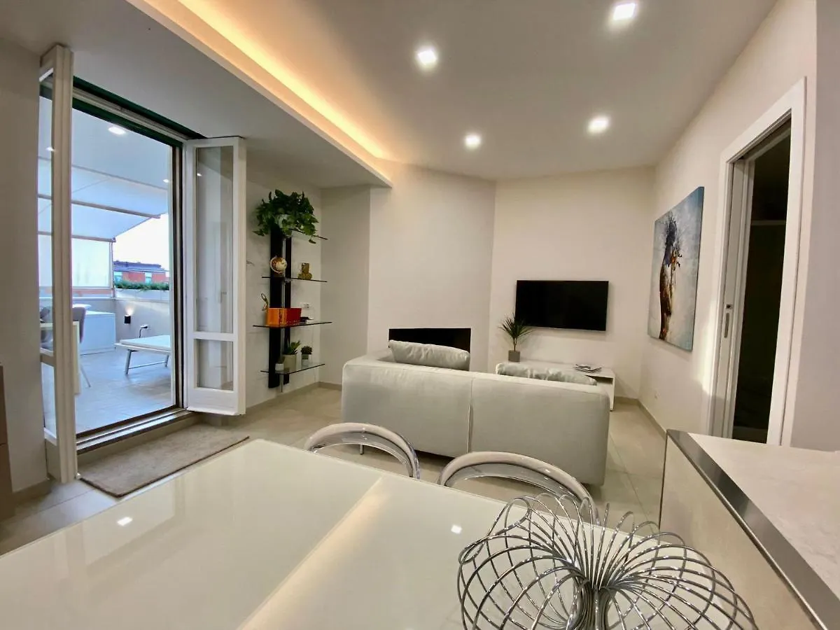 Apartment Le Suite Con Terrazzo Abitare Roma