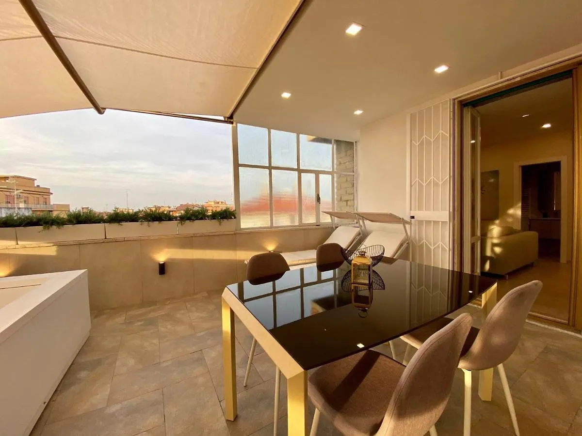 Le Suite Con Terrazzo Abitare Roma Italy